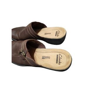 Women's Clarke collection soft cushion leather slide size 6.5